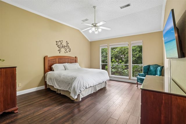 2809 Stonehurst Drive, Grapevine, TX 76051