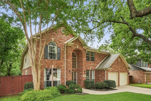 2809 Stonehurst Drive, Grapevine, TX 76051