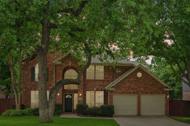 2809 Stonehurst Drive, Grapevine, TX 76051