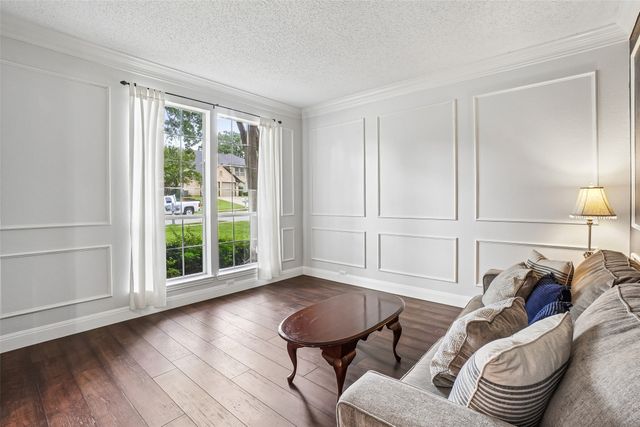 2809 Stonehurst Drive, Grapevine, TX 76051