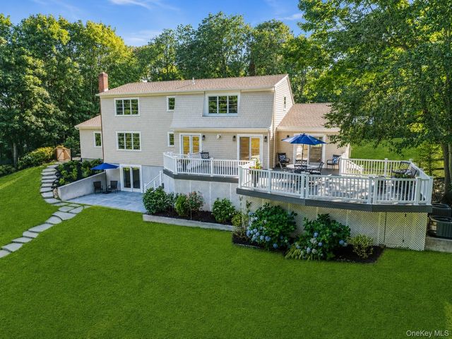 1380 Jackson Landing, Mattituck, NY 11952