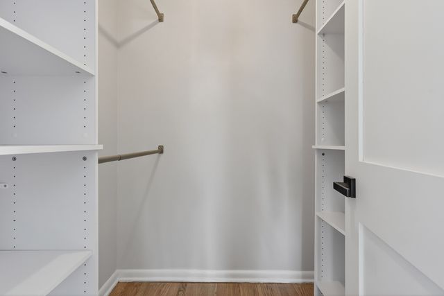 6 W Cypress Street, Arlington Heights, IL 60005