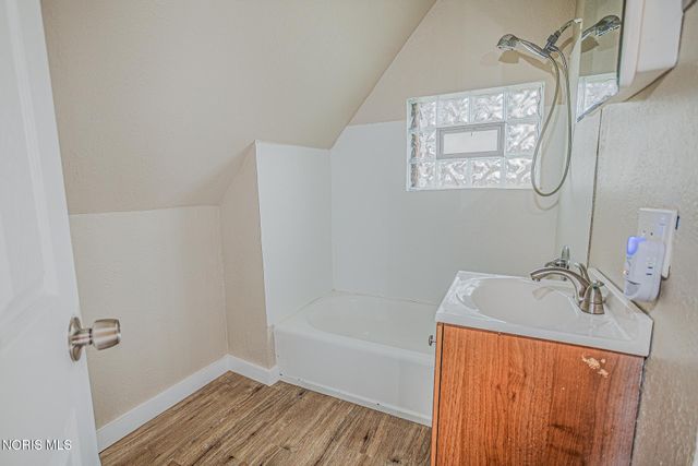1110 Montrose Avenue, Toledo, OH 43607