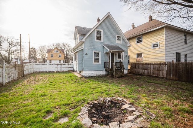 1110 Montrose Avenue, Toledo, OH 43607
