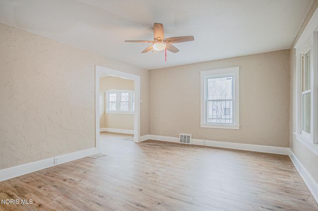 1110 Montrose Avenue, Toledo, OH 43607