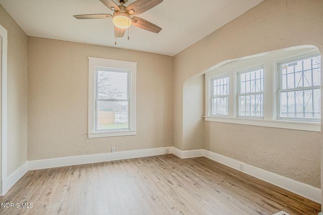 1110 Montrose Avenue, Toledo, OH 43607