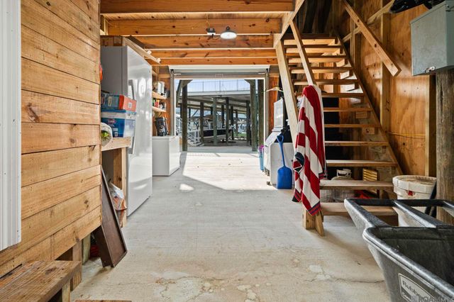 47 Queen Bess, Grand Isle, LA 70358