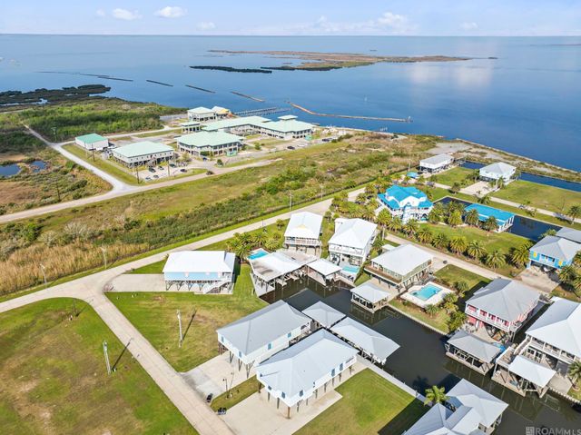 47 Queen Bess, Grand Isle, LA 70358