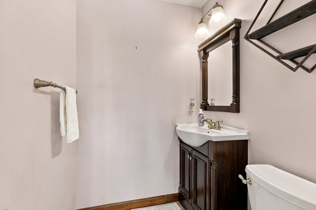 60 Bailey Road, Dracut, MA 01826