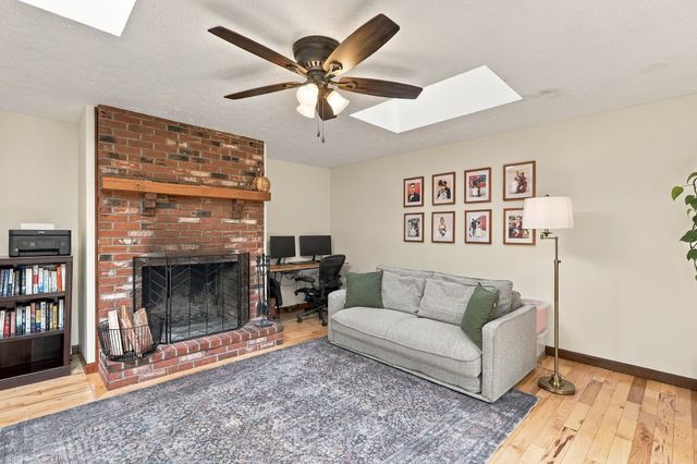 60 Bailey Road, Dracut, MA 01826
