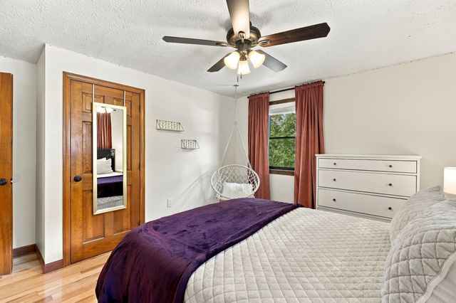 60 Bailey Road, Dracut, MA 01826
