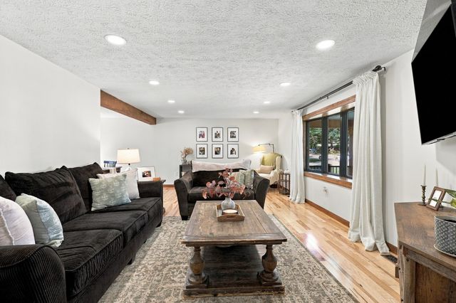 60 Bailey Road, Dracut, MA 01826