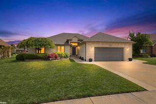 48822 Park Place Drive, Macomb Twp, MI 48044