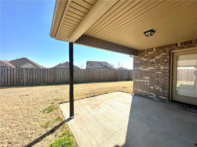 4526 Croft Drive, Fayetteville, AR 72704