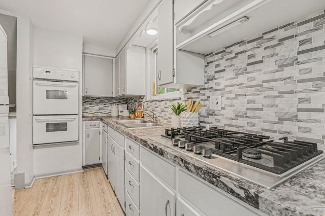 4818 Kittery Drive NW, Comstock Park, MI 49321