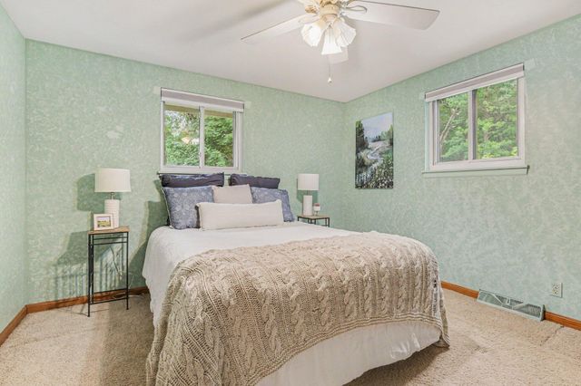 4818 Kittery Drive NW, Comstock Park, MI 49321