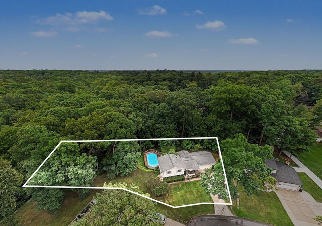 4818 Kittery Drive NW, Comstock Park, MI 49321