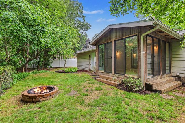 4818 Kittery Drive NW, Comstock Park, MI 49321
