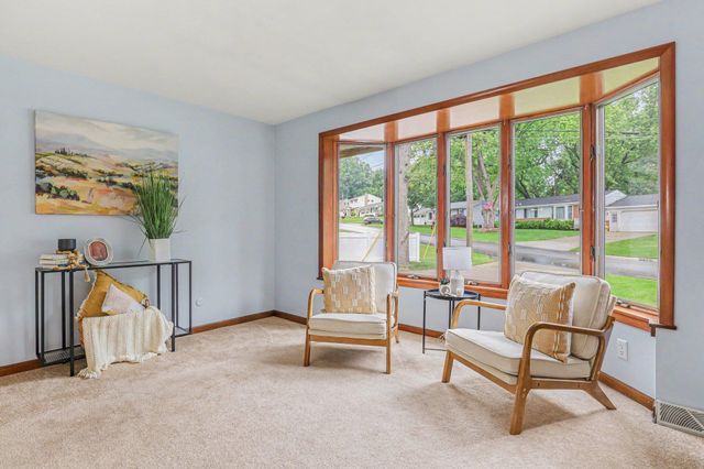 4818 Kittery Drive NW, Comstock Park, MI 49321