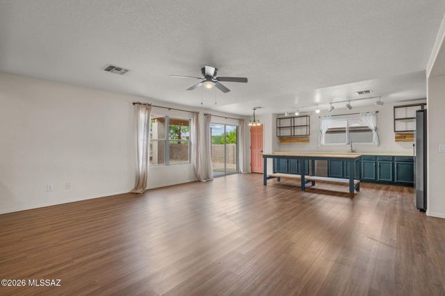 10930 S Camino San Clemente, Vail, AZ 85641