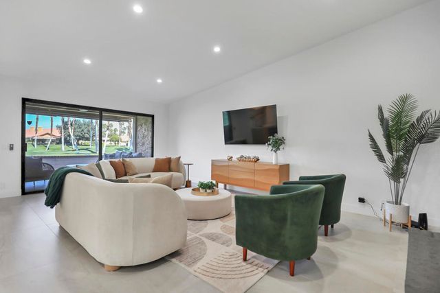 96 Conejo Circle, Palm Desert, CA 92260