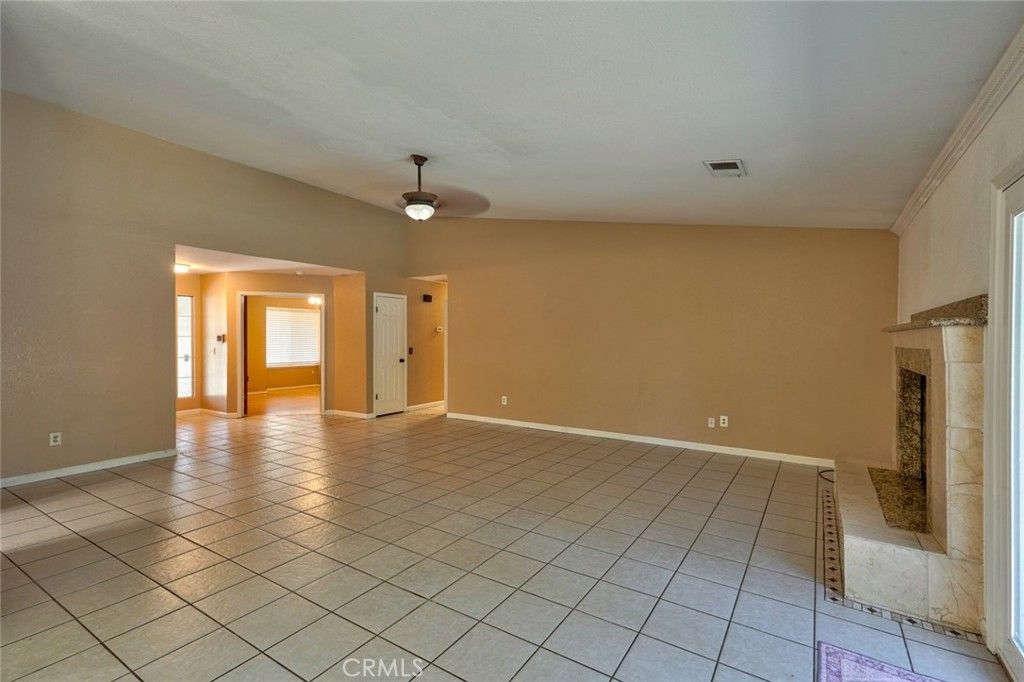 Image 12 of property listing at 1111 E Donna Drive, Merced, CA 95340