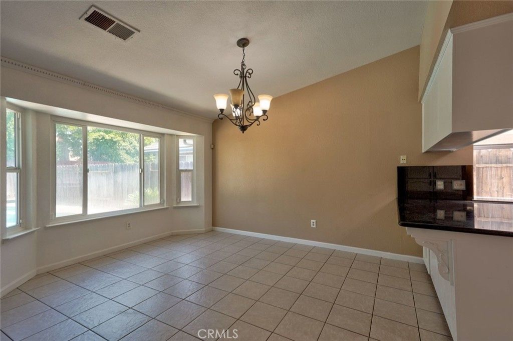 Image 15 of property listing at 1111 E Donna Drive, Merced, CA 95340