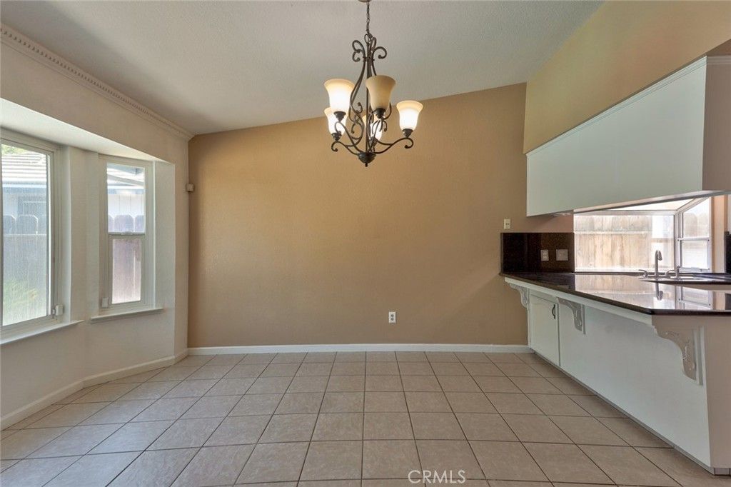 Image 16 of property listing at 1111 E Donna Drive, Merced, CA 95340