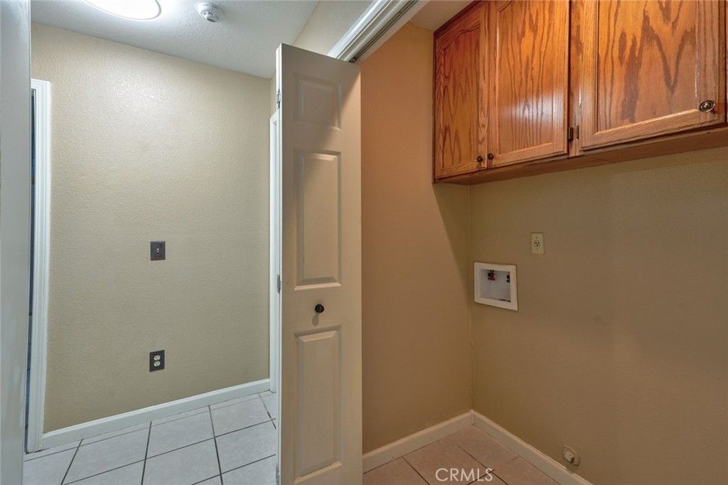 Image 26 of property listing at 1111 E Donna Drive, Merced, CA 95340
