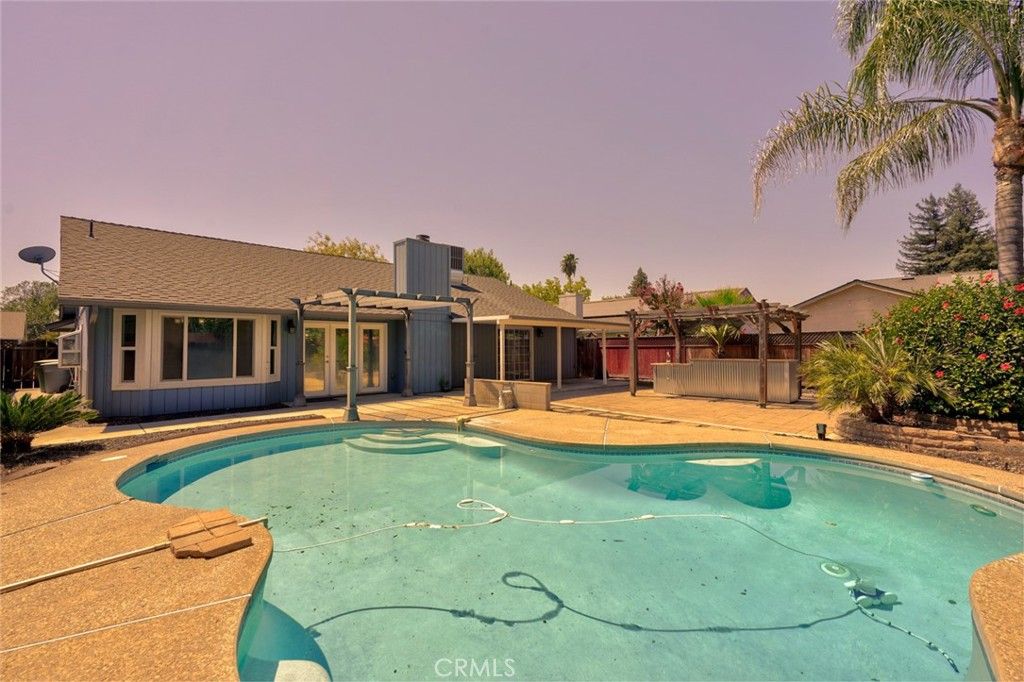 Image 41 of property listing at 1111 E Donna Drive, Merced, CA 95340