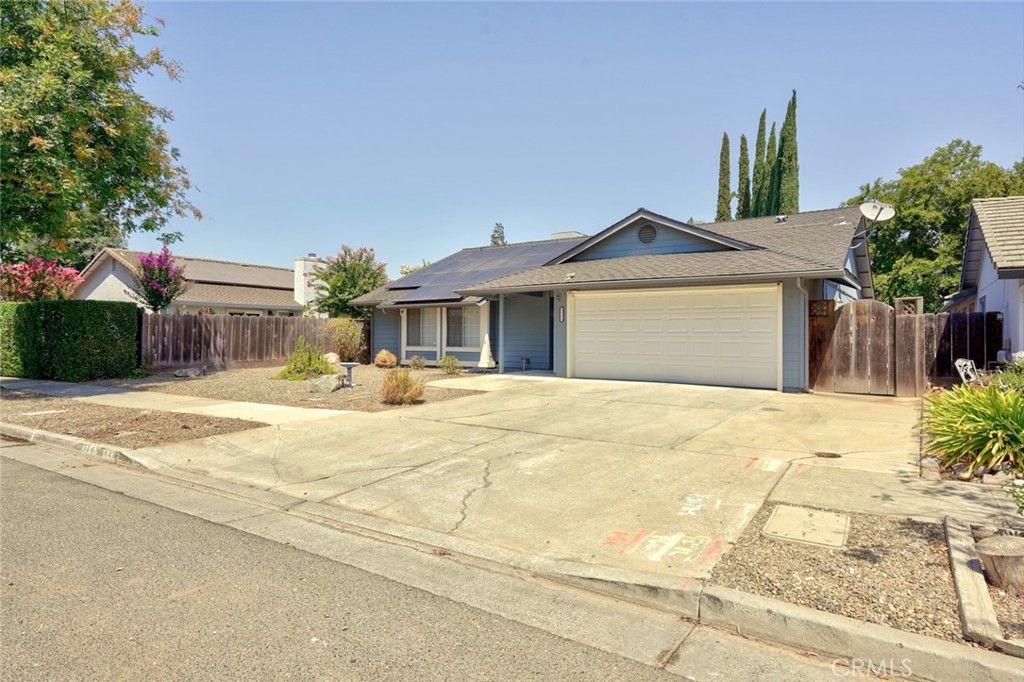 Image 6 of property listing at 1111 E Donna Drive, Merced, CA 95340