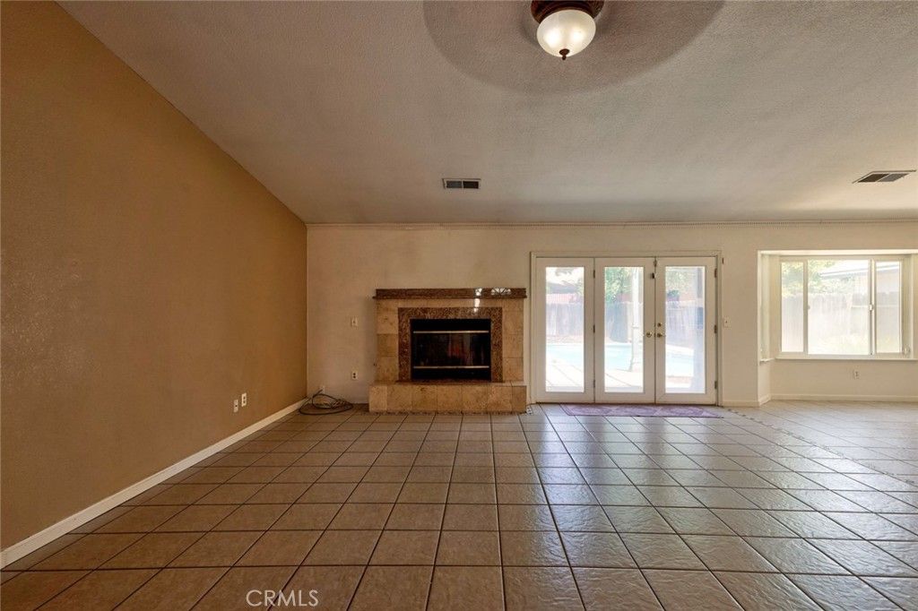 Image 9 of property listing at 1111 E Donna Drive, Merced, CA 95340