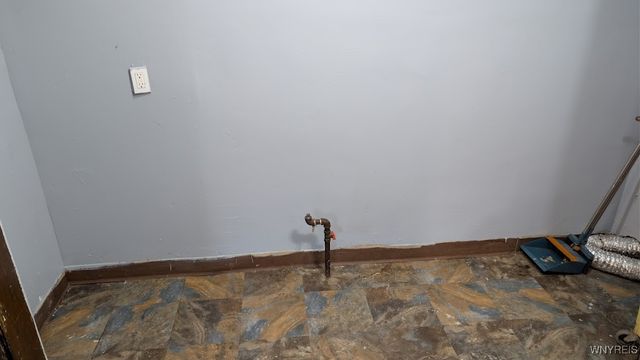 18 Pyle Court 14, Tonawanda, NY 14150