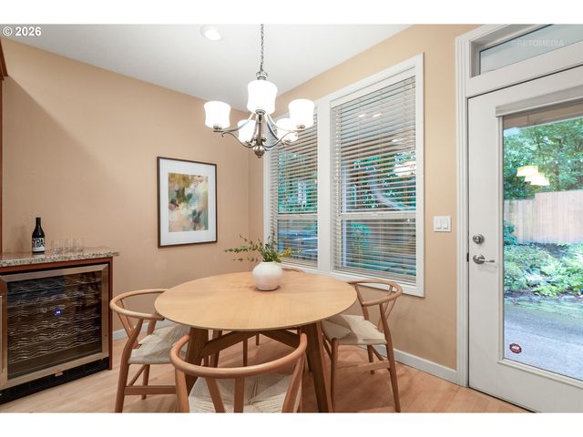 2625 Sw 75TH Ter, Portland, OR 97225