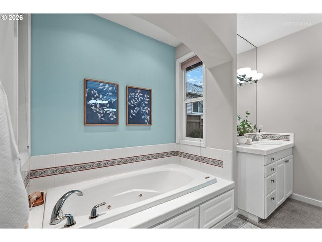 2625 Sw 75TH Ter, Portland, OR 97225