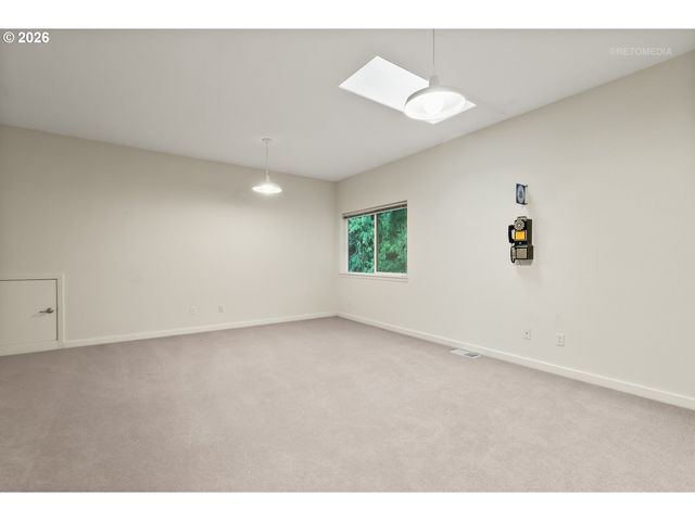 2625 Sw 75TH Ter, Portland, OR 97225