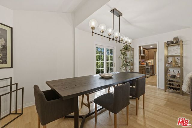 5208 Woodman Ave. Avenue, Sherman Oaks, CA 91401