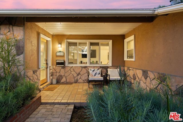 5208 Woodman Ave. Avenue, Sherman Oaks, CA 91401