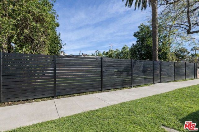 5208 Woodman Ave. Avenue, Sherman Oaks, CA 91401