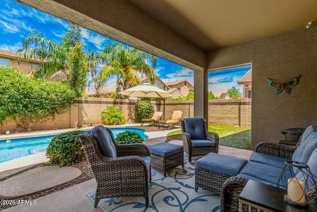 2434 W RED RANGE Way, Phoenix, AZ 85085