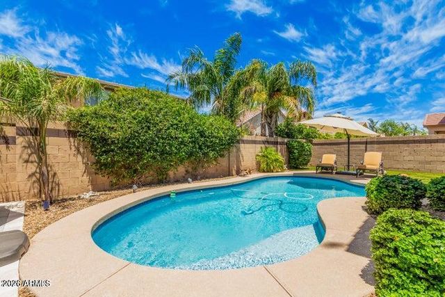 2434 W RED RANGE Way, Phoenix, AZ 85085