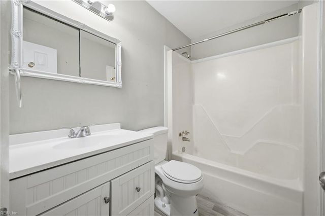 3965 Holly Cove Dr, Chesapeake, VA 23321