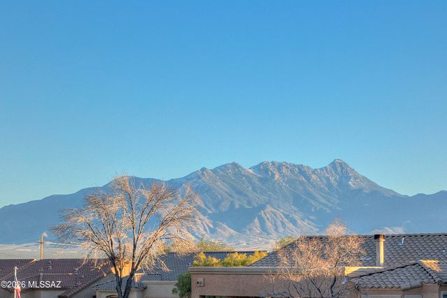 542 W Astruc Drive, Green Valley, AZ 85614