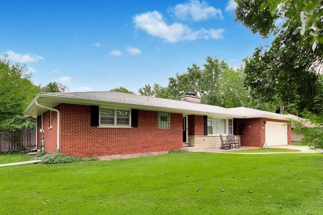 10S021 Plainfield Naperville Road, Naperville, IL 60564