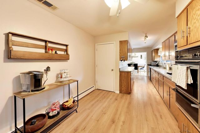 10S021 Plainfield Naperville Road, Naperville, IL 60564