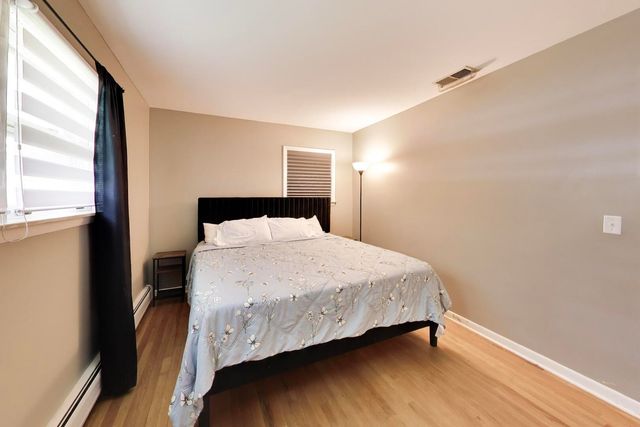 10S021 Plainfield Naperville Road, Naperville, IL 60564
