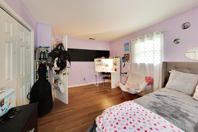 10S021 Plainfield Naperville Road, Naperville, IL 60564