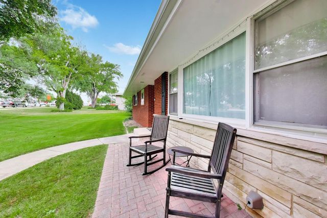 10S021 Plainfield Naperville Road, Naperville, IL 60564