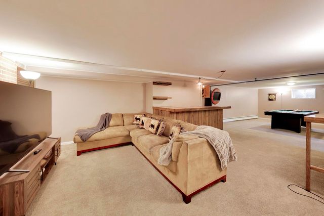 10S021 Plainfield Naperville Road, Naperville, IL 60564