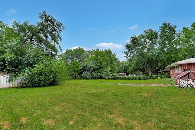 10S021 Plainfield Naperville Road, Naperville, IL 60564